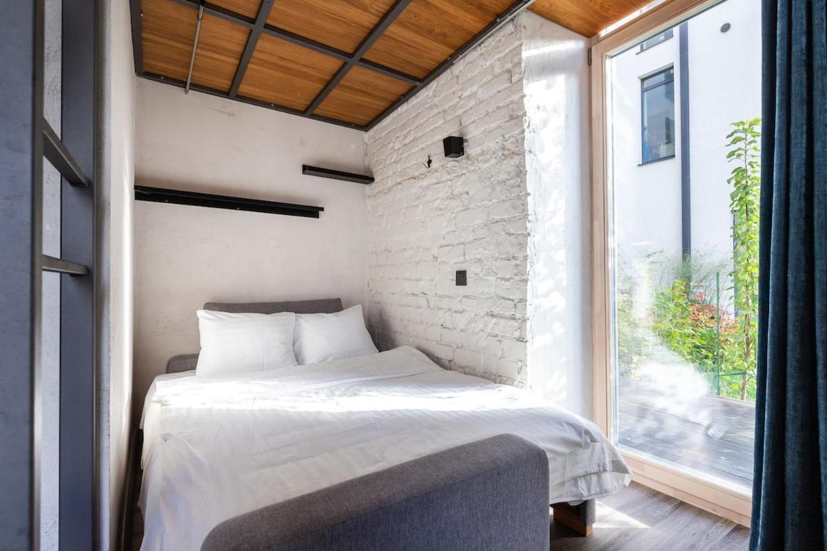 Old Brewery Loft In Paupys By Urban Rent Huoneisto Vilna